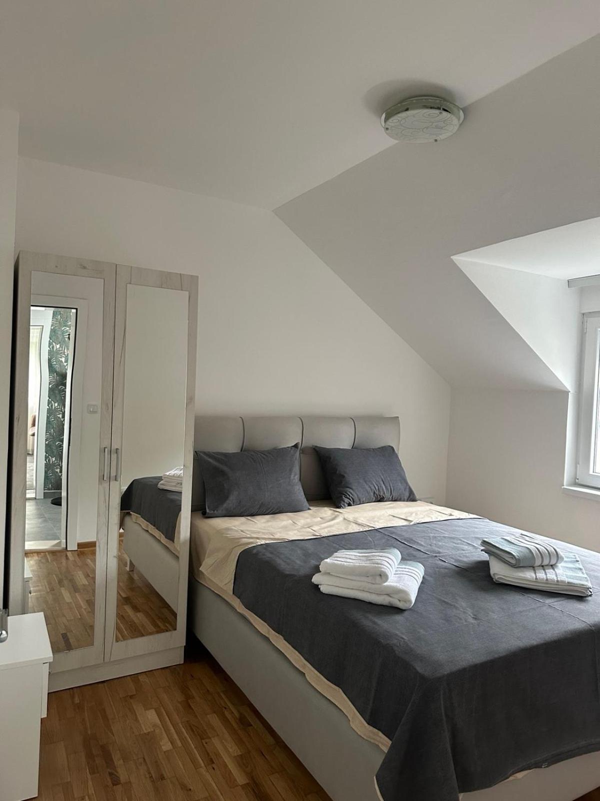 Apartment Holiday Vrnjačka Banja Dış mekan fotoğraf