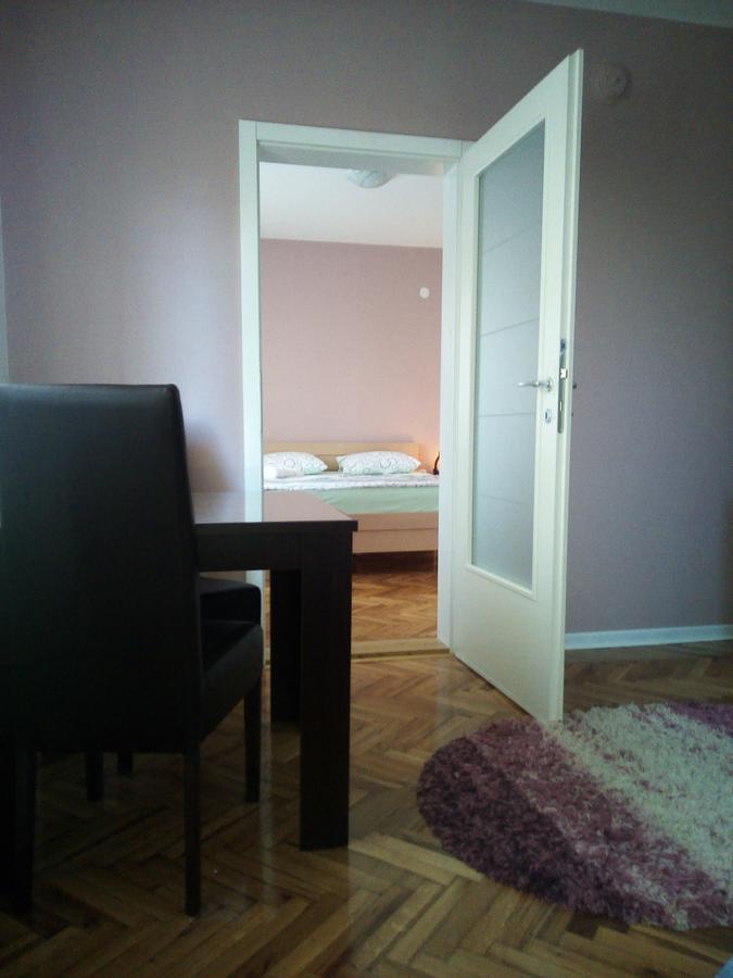 Apartment Holiday Vrnjačka Banja Dış mekan fotoğraf