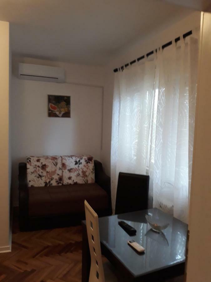 Apartment Holiday Vrnjačka Banja Dış mekan fotoğraf